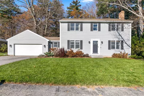 66 Olde Birch Ln, Portland, ME 04103