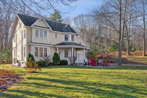 6 Boatswain Ln, Kennebunkport, ME 04046