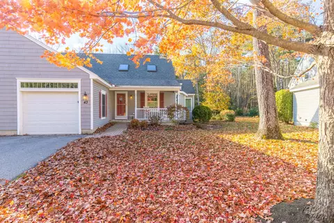 43 Plymouth Grove Dr #43, Kennebunk, ME 04043
