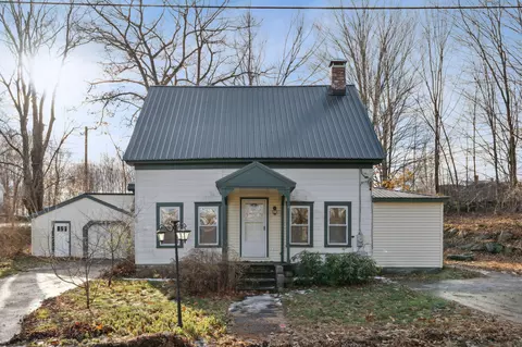 30 Bennett St, Bridgton, ME 04009