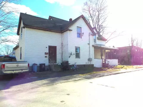 94 Clinton Ave, Winslow, ME 04901