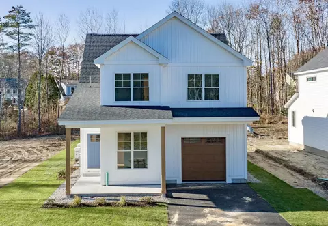 28 Brandy Ln, Portland, ME 04103