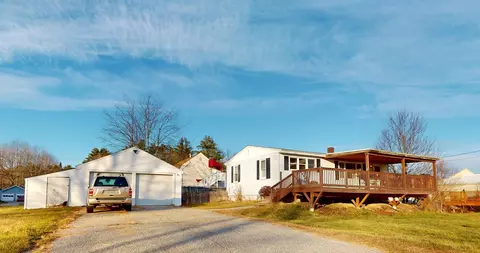 12 Swett Ave, Auburn, ME 04210