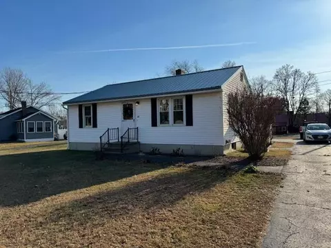 64 Lebanon St, Sanford, ME 04073