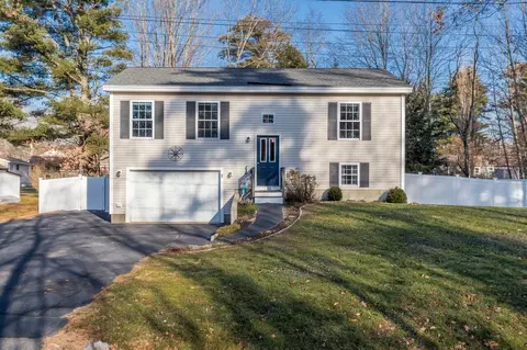2 Lebanon Rd, Saco, ME 04072