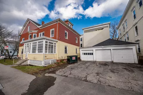 195 Pine St, Lewiston, ME 04240