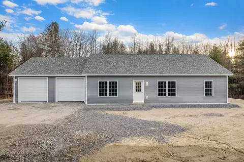 37 Marsh Rd, Sabattus, ME 04280