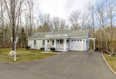 21 Cabana Dr #21, Rockport, ME 04856