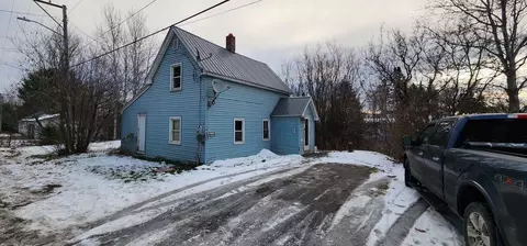 55 Pulcifur Rd, Mapleton, ME 04757