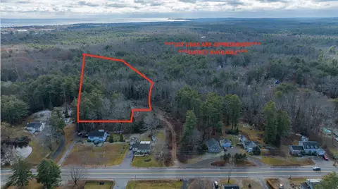 22 Songbird Cir, Wells, ME 04090