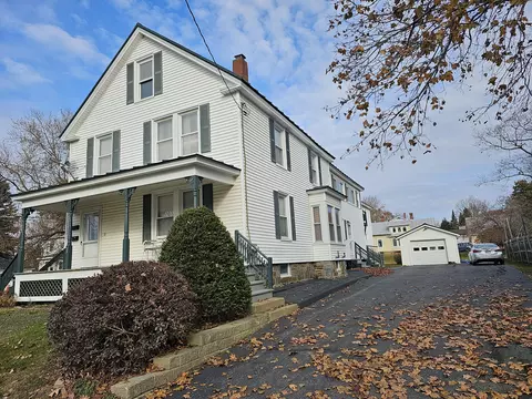 25 Sanger Ave, Waterville, ME 04901