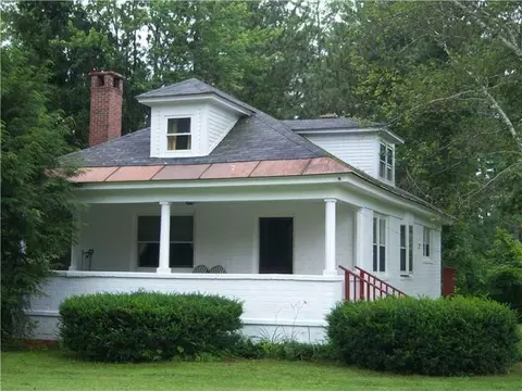 32 Wyman Hill Road Rd, Rumford, ME 04276