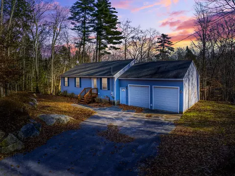 51 Anthoine Rd, Windham, ME 04062