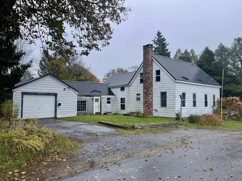 7 Third St, Eastport, ME 04631