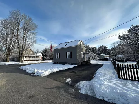 38 Morse Ave, Lewiston, ME 04240