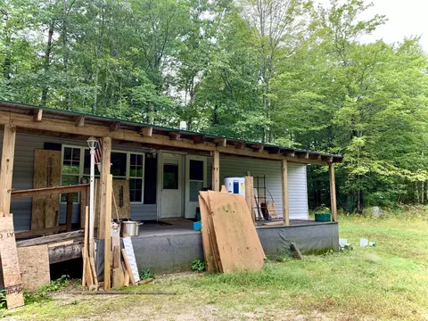 55 Pond Rd, Bridgton, ME 04009
