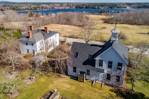 251 Reach Rd, Sedgwick, ME 04676