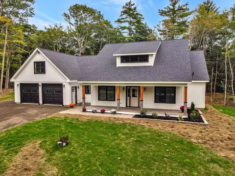57 Keenan Dr, Sidney, ME 04330