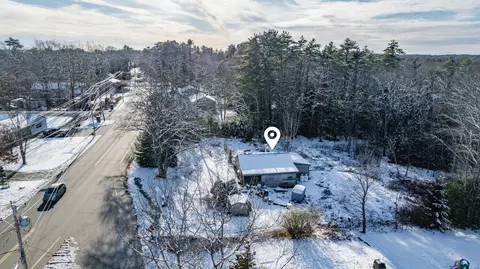 230 Middlesex Rd, Topsham, ME 04086