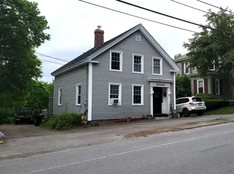 124 Kenduskeag Ave, Bangor, ME 04401