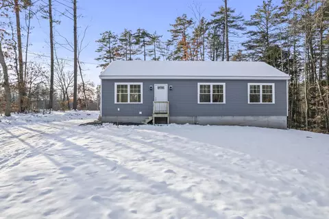2 Indian Ln, North Waterboro, ME 04061