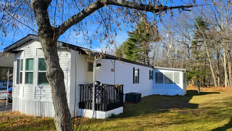 66 Pine Hill Mobile Home Park, Berwick, ME 03901