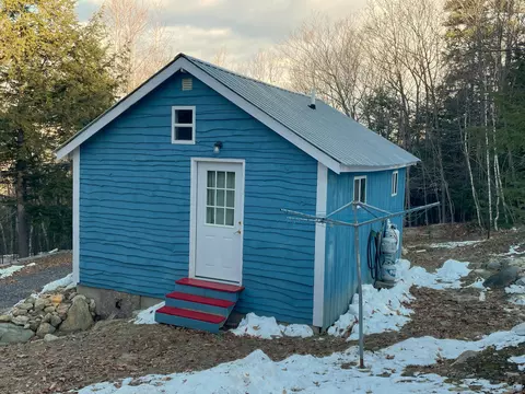 100 Richardson Rd, Hiram, ME 04041