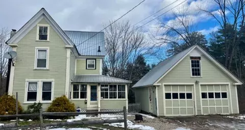 21 Bennett St, Bridgton, ME 04009