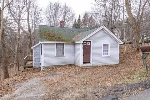 32 Getchell St, Bath, ME 04530