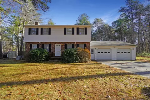 7 Juniper Rd, Brunswick, ME 04011