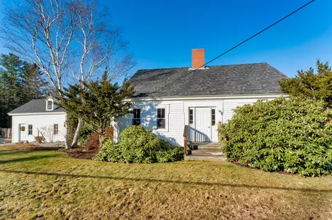 27 Blue Hill Rd, Surry, ME 04684