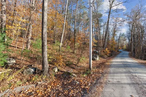 000 Stillwater Rd, Casco, ME 04015