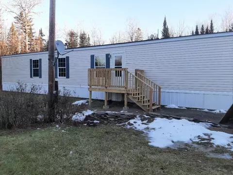 12 Hay Rd, Hudson, ME 04449