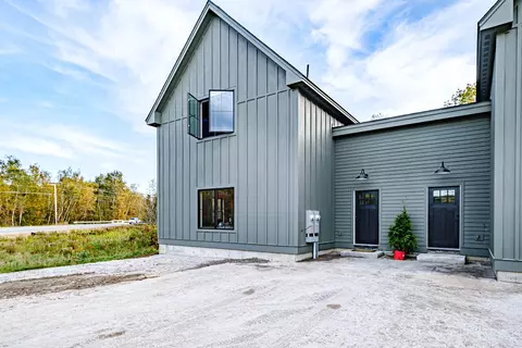 4 Freeride Dr #1B, Newry, ME 04261