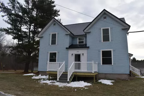 153 Davis St, Pittsfield, ME 04967