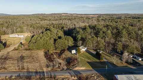 79 Sumner Rd, Leeds, ME 04263