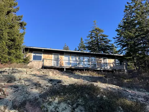153 Summer Harbor Rd, Gouldsboro, ME 04607