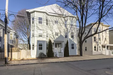 141 Sherman St #2, Portland, ME 04101
