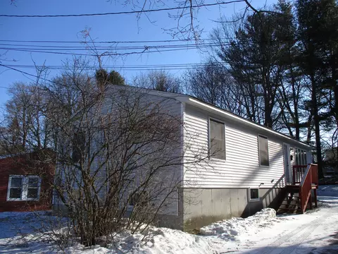 28 Bonnybank Ter, South Portland, ME 04106