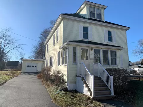 12 West St, Bangor, ME 04401