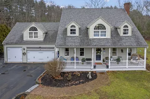 4 Quail Ct, York, ME 03909