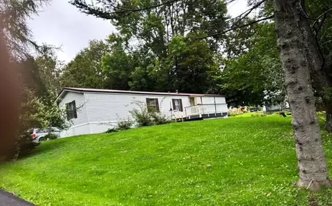 3 Morse Ave, Guilford, ME 04443