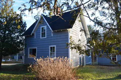 31 South St, Ellsworth, ME 04605