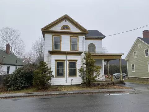 11 Church St, Damariscotta, ME 04543