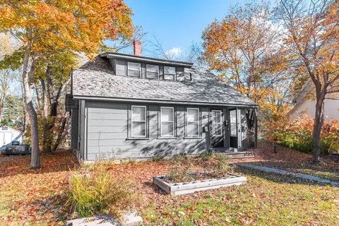 121 Allen St, Bangor, ME 04401