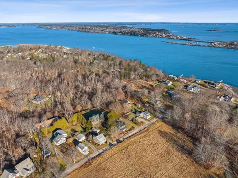 19 Intervale Rd, Harpswell, ME 04079