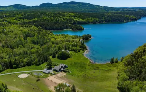 72 Bartletts Landing Rd, Mount Desert, ME 04660