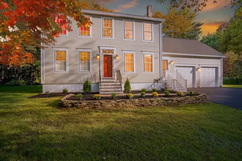 112 Fairway Dr, Auburn, ME 04210