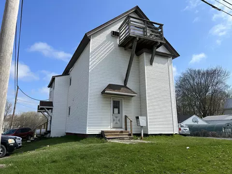 13 Oak St, Waterville, ME 04901