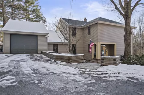 54 Blueberry Hill Ln, Augusta, ME 04330